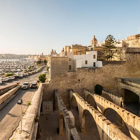 Vittoriosa Seafront Highly Furnished Apartment Fl 4 Exterior photo