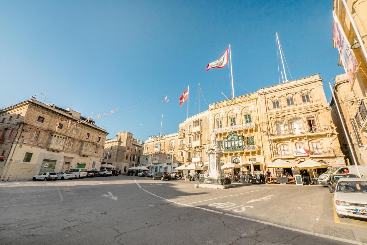 Seafront Highly Furnished Fl 4 Apartamento *