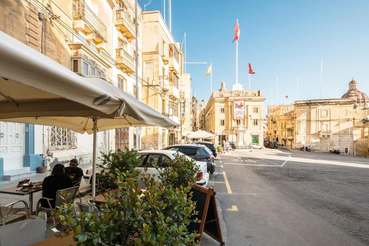 Seafront Highly Furnished Fl 4