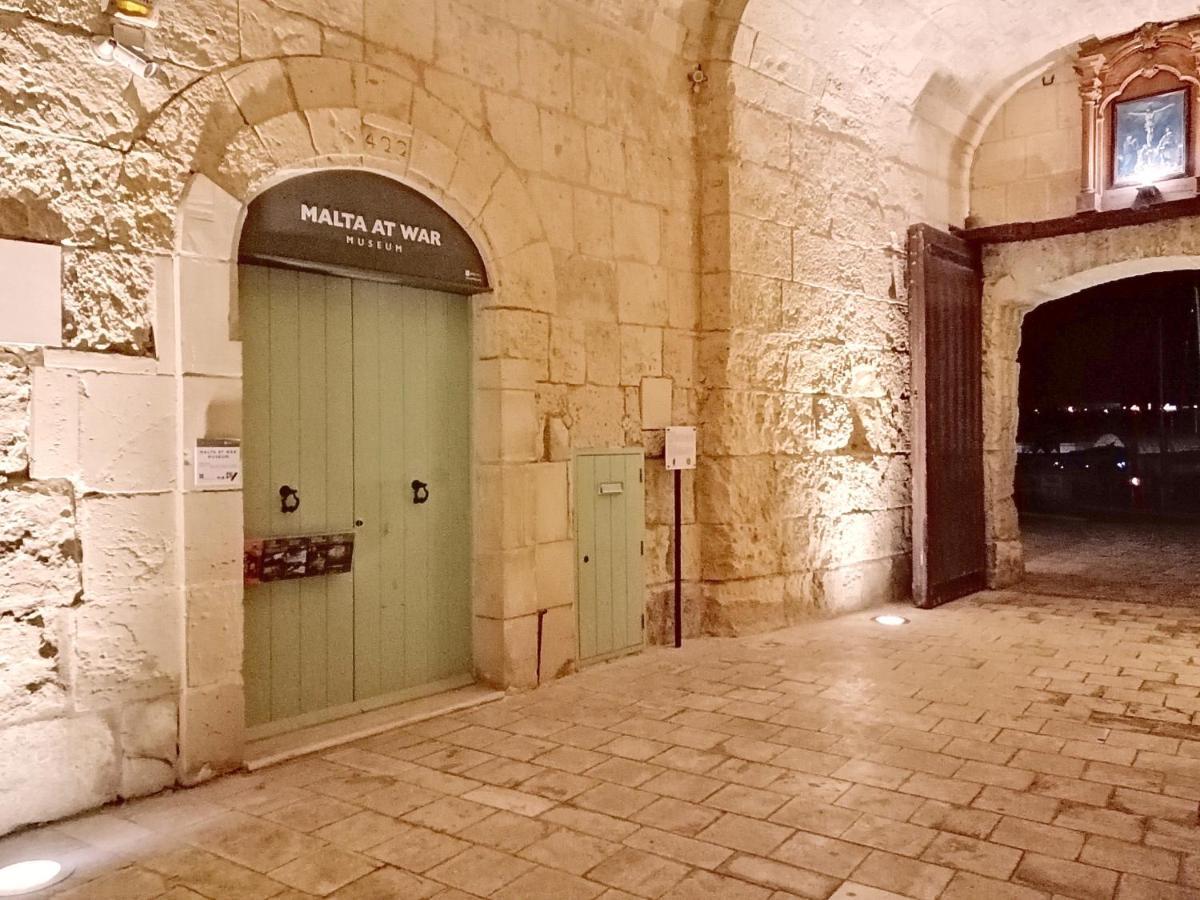 Seafront Highly Furnished Fl 4 * Birgu